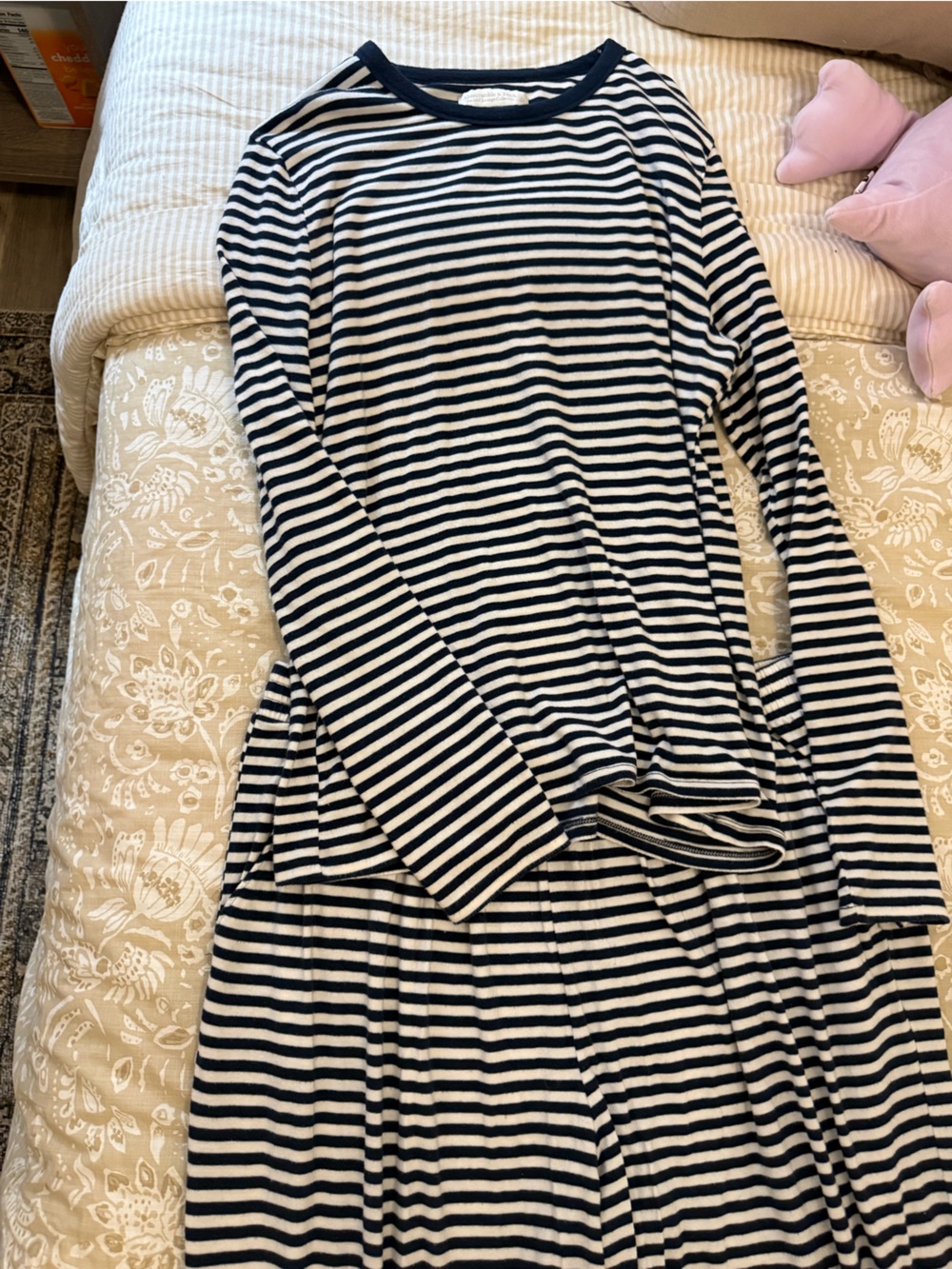 Abercrombie & Fitch Black and White Striped set (top and pants)